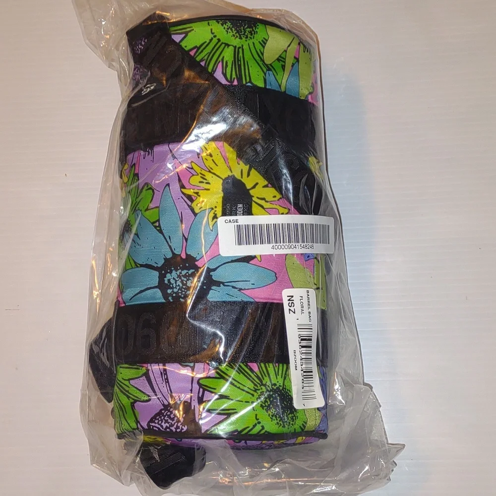 ๐บSTEVE MADDEN BZOOM Floral Barrel Bag in Multi Color - Picture 8 of 11